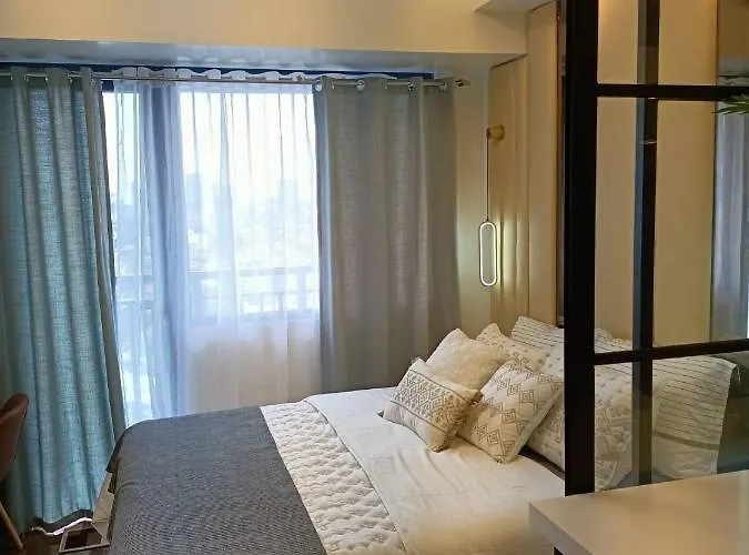 Luxurious Condotel At The Heart Of Makati