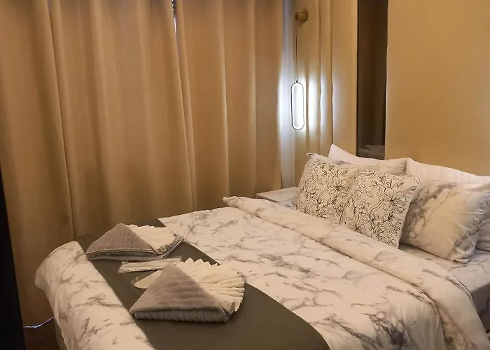 Appartamento Luxurious Condotel At The Heart Of Makati Manila