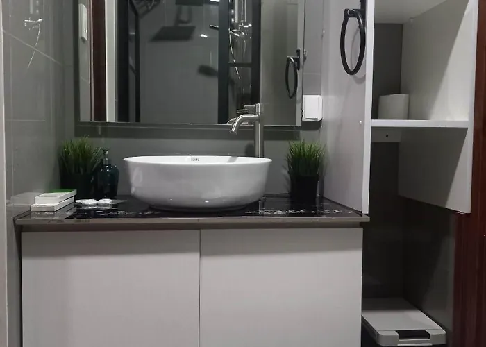 Luxurious Condotel At The Heart Of Makati